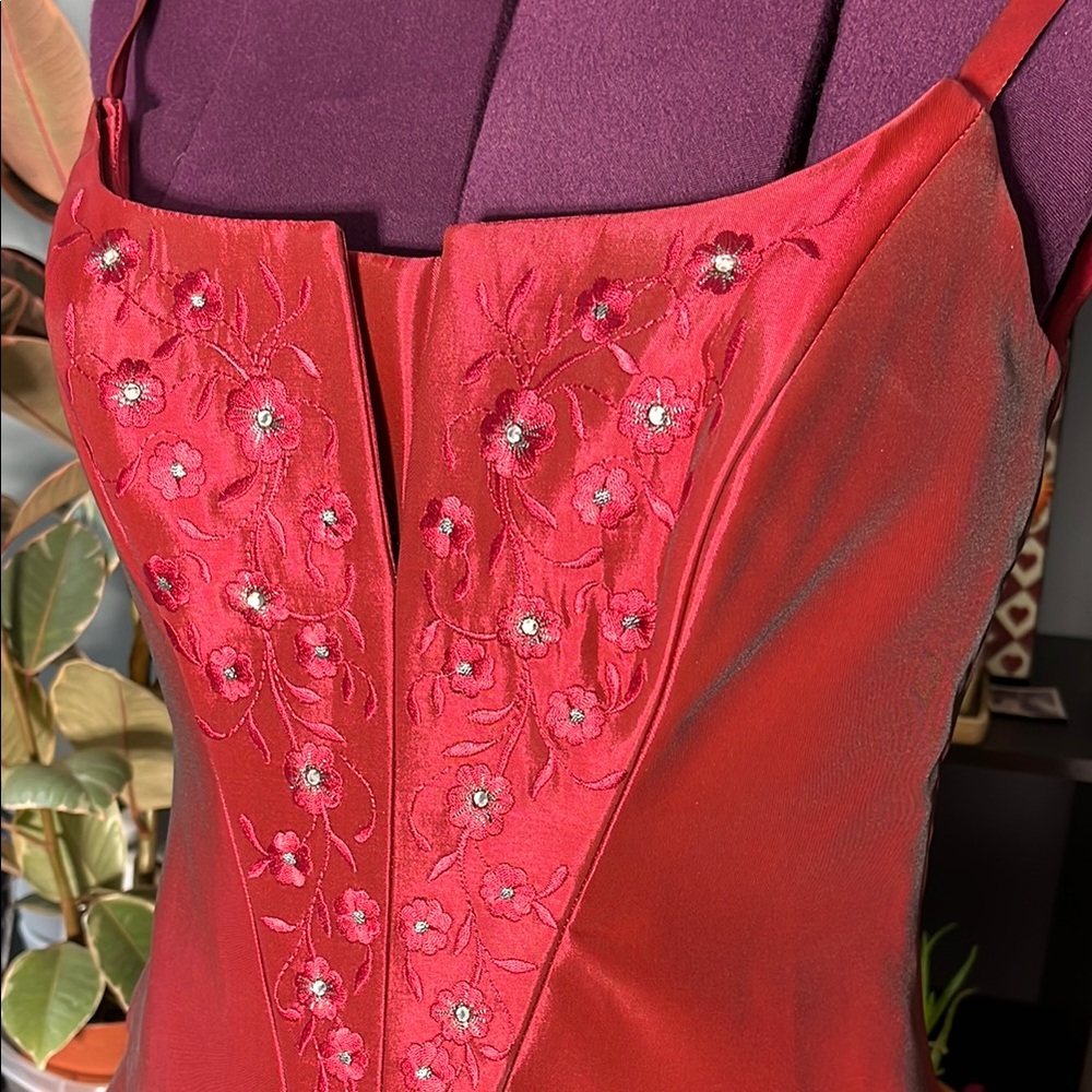 Michaelangelo Elegant Two Piece Red Evening Dress - Picture 2 of 10